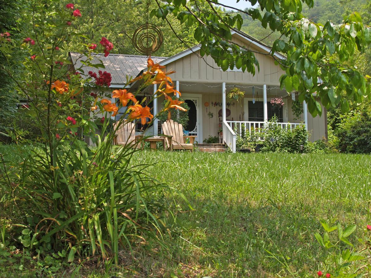Henson Cove Place Bed And Breakfast W/Cabin Hiawassee Bagian luar foto