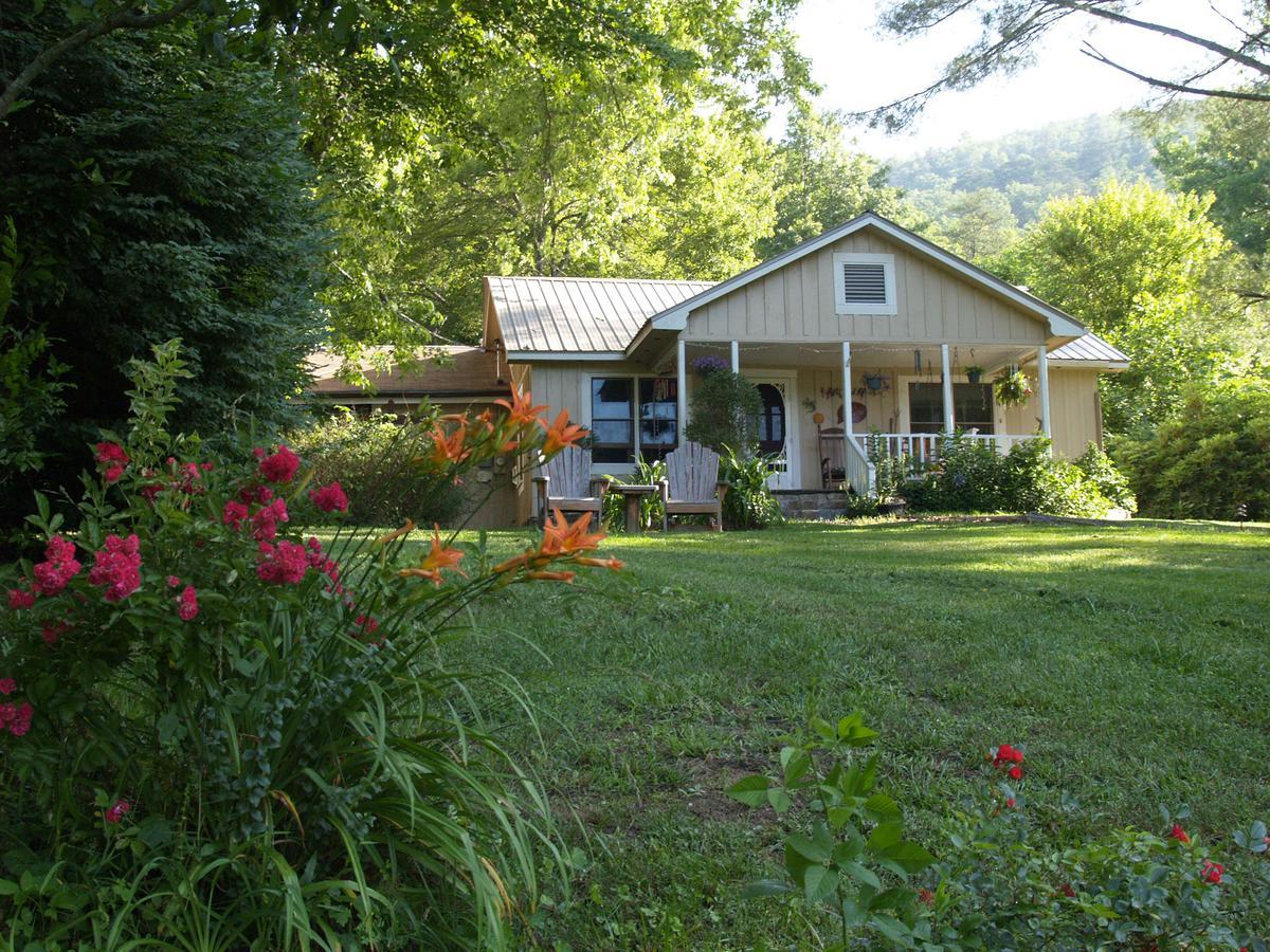 Henson Cove Place Bed And Breakfast W/Cabin Hiawassee Bagian luar foto